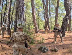 Burdur’da komandolar teyakkuzda! Ormanlar onlara emanet