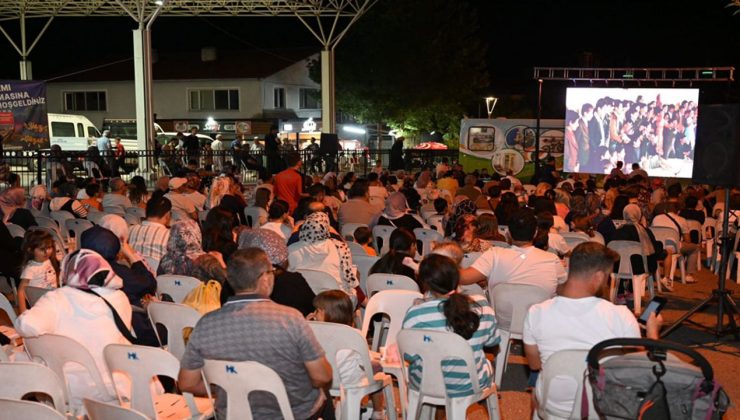 Mehmet Tönge’de açık hava sinema keyfi