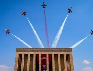 SOLOTÜRK, 30 Ağustos’a hazırlanıyor: Ata'nın huzurunda prova uçuşu