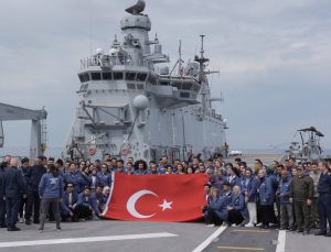 TCG Anadolu “Zafer Yolculuğu”na çıktı: Milli mücadele ruhu yaşatılacak