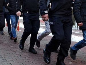 Adana’da uyuşturucu suçlularına operasyon: 15 gözaltı