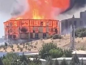 Kahramanmaraş Tekerek’te orman müdürlüğü binasında yangın