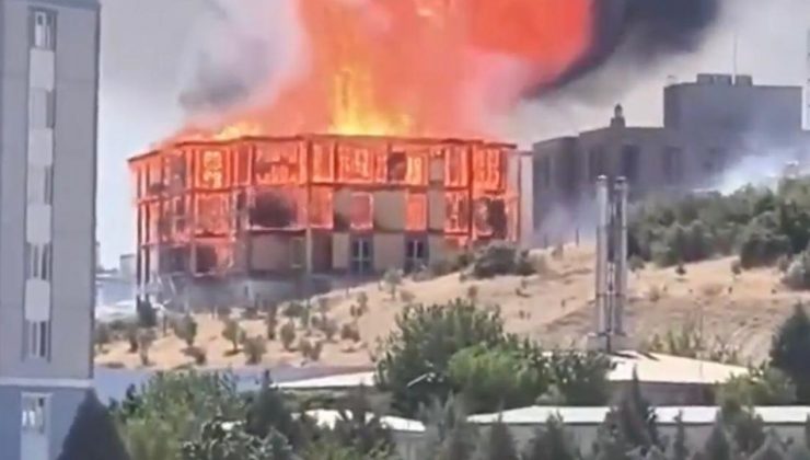 Kahramanmaraş Tekerek’te orman müdürlüğü binasında yangın