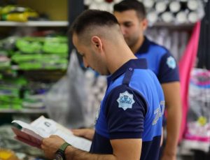 Aksaray Belediyesi zabıta ekiplerinden ruhsat denetimi