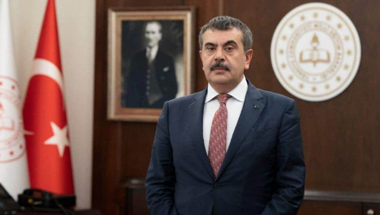 Okullarda tek tip kıyafet geri dönüyor