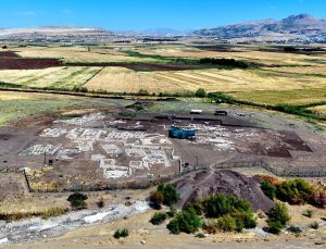 Çayönü tepesi’nde 9 bin 500 yıllık kamusal yapı gün yüzüne çıkarıldı