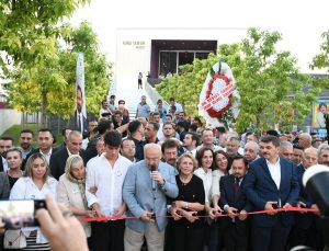 Ferdi Tayfur müzesi açıldı