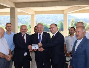 Dini İlimler Külliyesine 3 milyon TL bağış