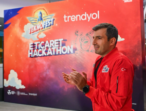 Selçuk Bayraktar: Küre Dijital Ansiklopedi hakikatin mecrası olacak