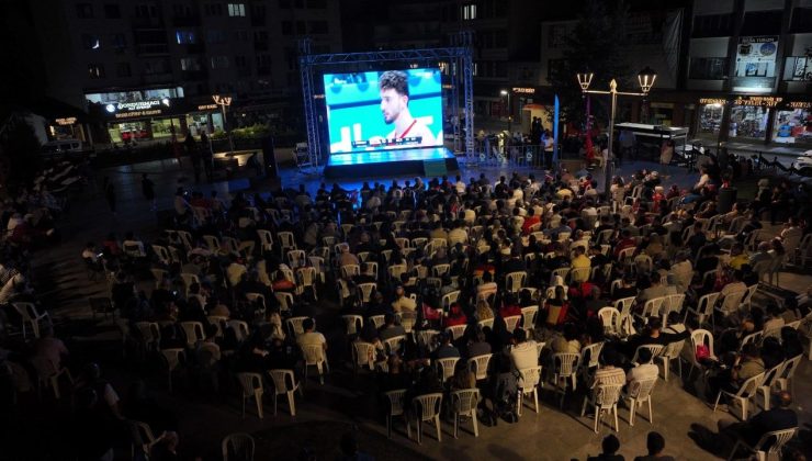 A Milli Basketbol Takımı yuvaya gümüş madalyayla döndü