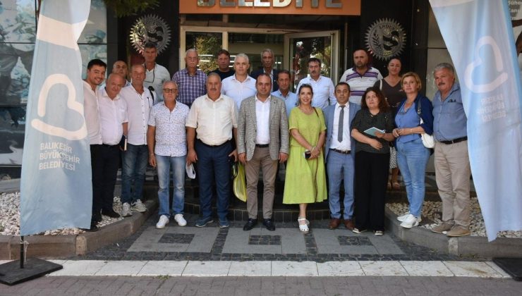 Büyükşehir’den Erdek, Bandırma ve Karesi’de muhtarlar buluşması