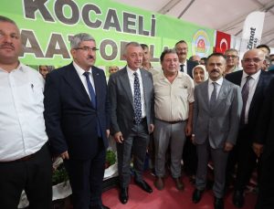 Başkan Büyükakın: “Çiftçinin çabasıyla Büyükşehir’in çabası birleşince bereket ortaya çıkıyor”