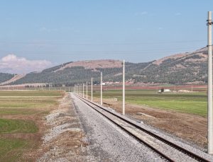 Demiryollarında Depremin İzleri Siliniyor