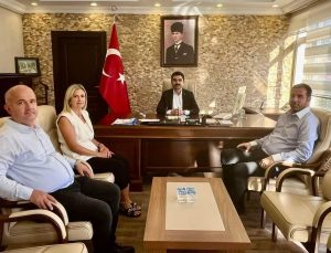 Kars Kızılay Şube Başkanı Kübra Hüryurt Susuz Kaymakamı’nı ziyaret etti