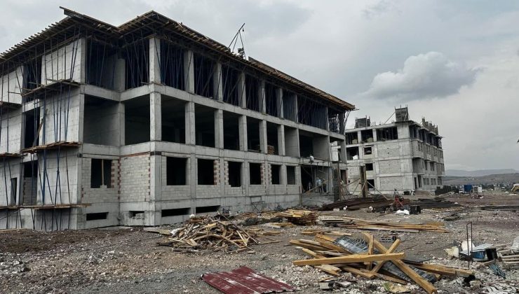 Kars'ta 20 derslikli GAMP Lisesi ve 4 adet atölye inşaatı devam ediyor