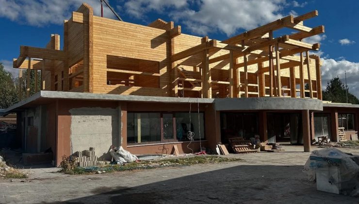 Arpaçay kütük ev projesi şekillenmeye başladı