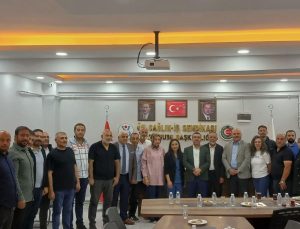 AK Parti Kars Milletvekili Adem Çalkın Öz Sağlık-İş Sendikası Temsilcileriyle bir araya geldi