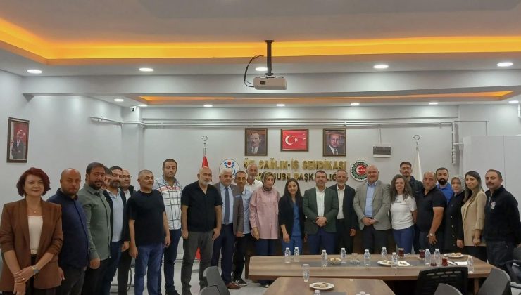 AK Parti Kars Milletvekili Adem Çalkın Öz Sağlık-İş Sendikası Temsilcileriyle bir araya geldi