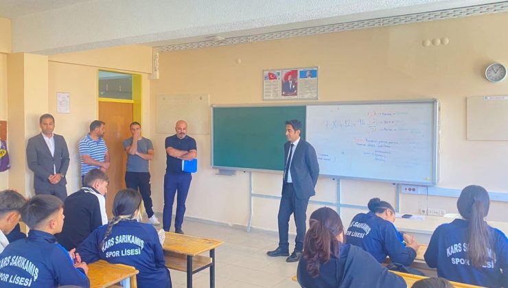 Kaymakam Enis Aslantatar'dan Sarıkamış Spor Lisesi’ne ziyaret