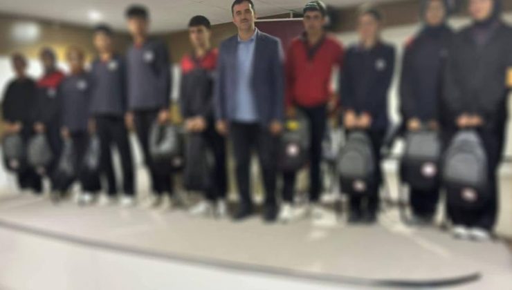 Kars ÖNDER'den İmam Hatip öğrencilerine büyük destek