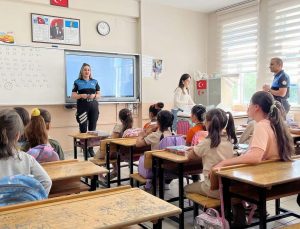 Kars Emniyet Müdürlüğü’nden öğrencilere güvenlik eğitimi desteği