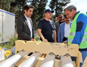 Vali Ziya Polat ve Milletvekili Adem Çalkın, Sarıkamış'taki Suni Karlama Projesi çalışmalarını inceledi