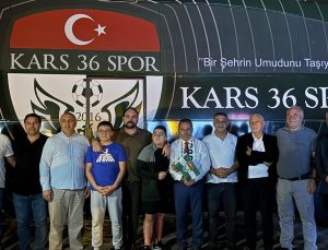 Kars36 Spor’a yeni takım otobüsü