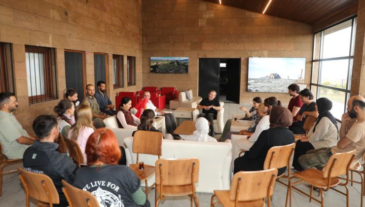 Vali Ziya Polat’tan Ani Örenyeri’nde yürütülen kazı ve koruma çalışmalarını inceledi