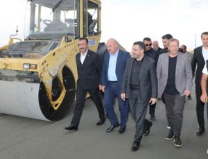 Vali Ziya Polat ve Milletvekili Adem Çalkın, Grup Köy Yolu çalışmalarını yerinde inceledi