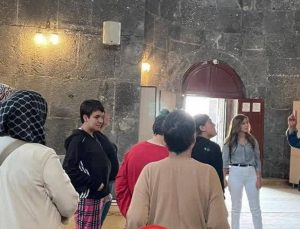 Kars Gündüz Engelli Bakım Merkezi’nden Mevlid Kandili etkinliği