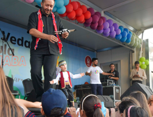 Çocuklar "yaza veda, okula merhaba, şenliğinde buluştu