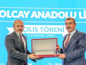 Düzce Esin Olcay Anadolu Lisesi’nin açılışını bakan Tekin yaptı