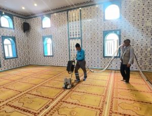 Eyyübiye'de Periyodik Cami temizlikleri devam ediyor