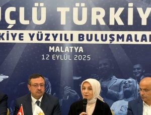 AK Parti gurup başkan vekili Leyla Şahin Usta, Malatya’da Türkiye Yüzyılı buluşmalarına katıldı