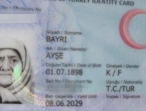 Ayşe Nine 127 yaşında hayatını kaybetti: 3 padişah, 12 cumhurbaşkanı gördü
