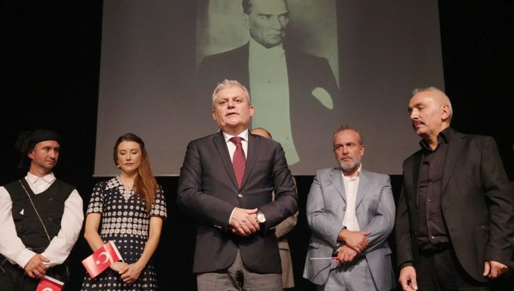 Giresun'da anlamlı tiyatro oyununa büyük ilgi