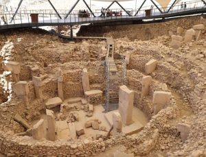 Göbeklitepe’de heyecan yaratan insan heykeli keşfi