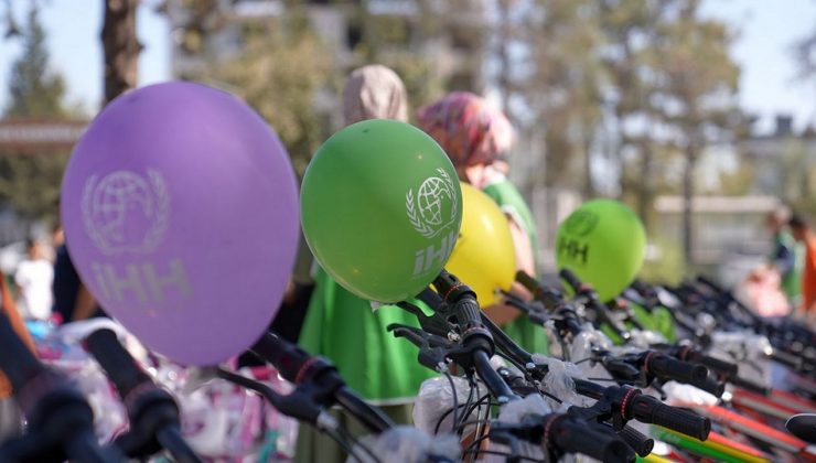 İHH’dan Deprem Bölgelerinde 1000 Çocuğa Bisiklet