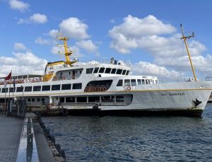 İstanbul’da bazı vapur seferleri geçici olarak durduruldu