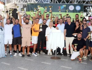 Master tenisçilerin büyük Adana buluşması