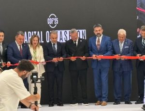 Ankara, modanın Başkenti oldu; Uluslararası Hazır Giyim ve Moda Fuarı başladı