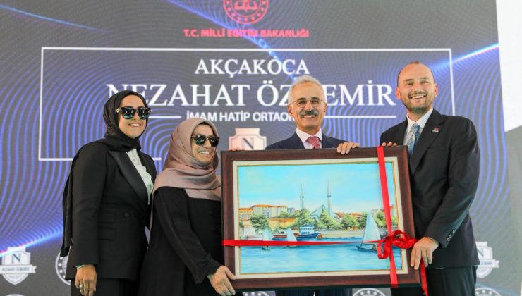 MÜSİAD Başkanı Özdemir, annesi adına Akçakoca’da okul yaptırdı