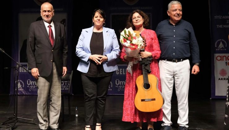 Antalya Muratpaşa'da gitar festivali sona erdi