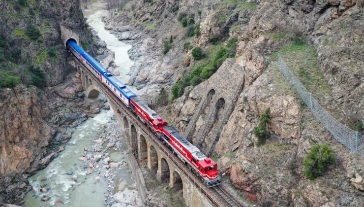 Turistik Karaelmas Treni sonbaharda yola çıkıyor