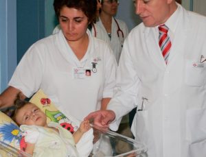 Karaciğer nakliyle hayata tutundu, şimdi Tıp Fakültesi öğrencisi