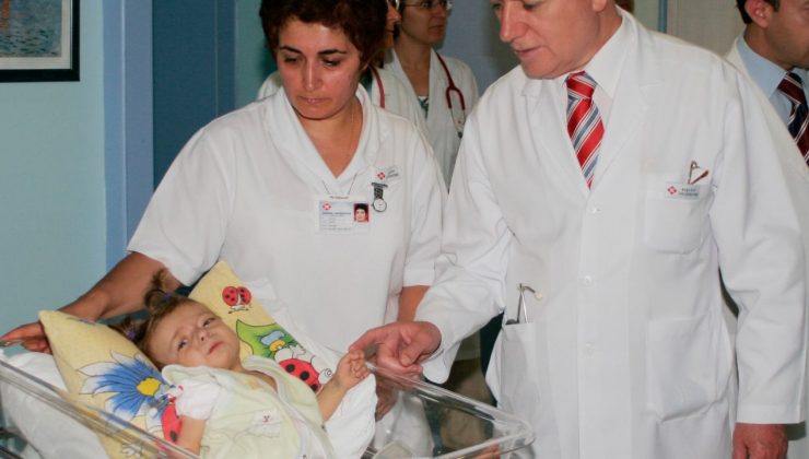 Karaciğer nakliyle hayata tutundu, şimdi Tıp Fakültesi öğrencisi