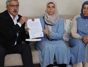 AK Parti Genel Başkan Yardımcısı Yayman, Hatay’da şehit ailesini ziyaret etti