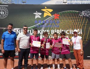 Trabzon Büyükşehir’in tenis takımından gururlandıran başarı