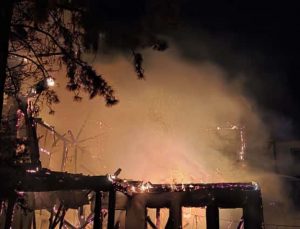 Mudurnu’nun tarihi keyvanlar konağı alevlere teslim oldu