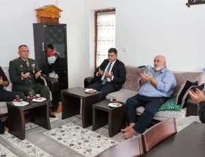 Artvin Vali Vekili Erdoğan, Kıbrıs gazisini ziyaret etti